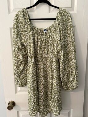 Old Navy Green Floral Peasant Dress size xl